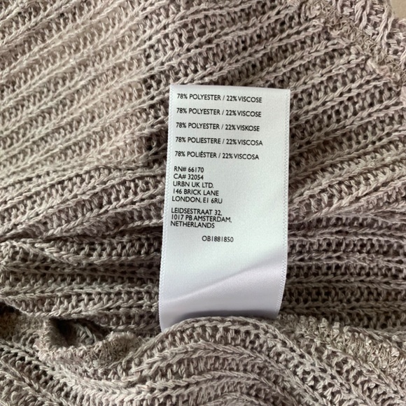 Urban Outfitters Urban Renewal gray sweater lightweight Medium NWT - Picture 9 of 11